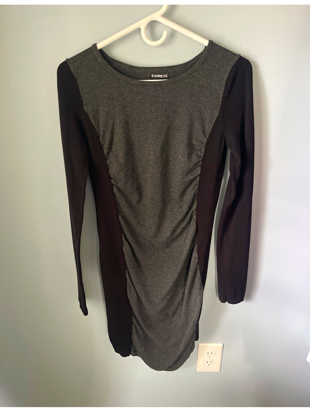 Express Gray/Black Colorblock Ruched Stretch Bodycon Mini Dress Long Sleeve M